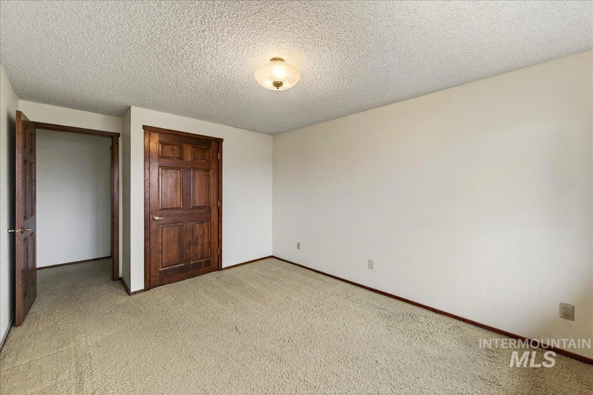 1124 E Lewis Ln, Nampa, Idaho 83686, 4 Bedrooms, 2.5 Bathrooms, Residential For Sale, Price $785,000, 98977957