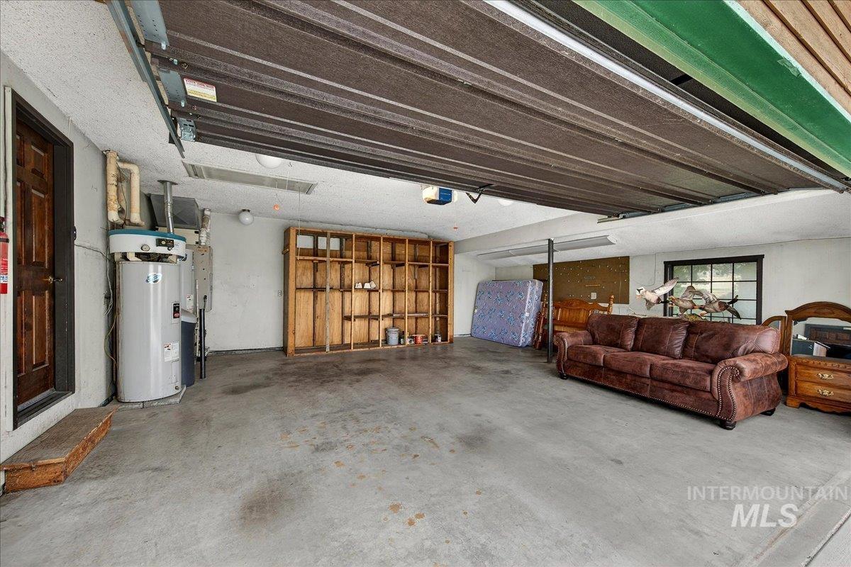 1124 E Lewis Ln, Nampa, Idaho 83686, 4 Bedrooms, 2.5 Bathrooms, Residential For Sale, Price $785,000, 98977957