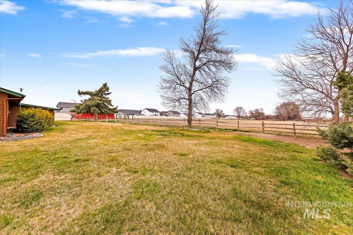 1124 E Lewis Ln, Nampa, Idaho 83686, 4 Bedrooms, 2.5 Bathrooms, Residential For Sale, Price $785,000,MLS 98977957