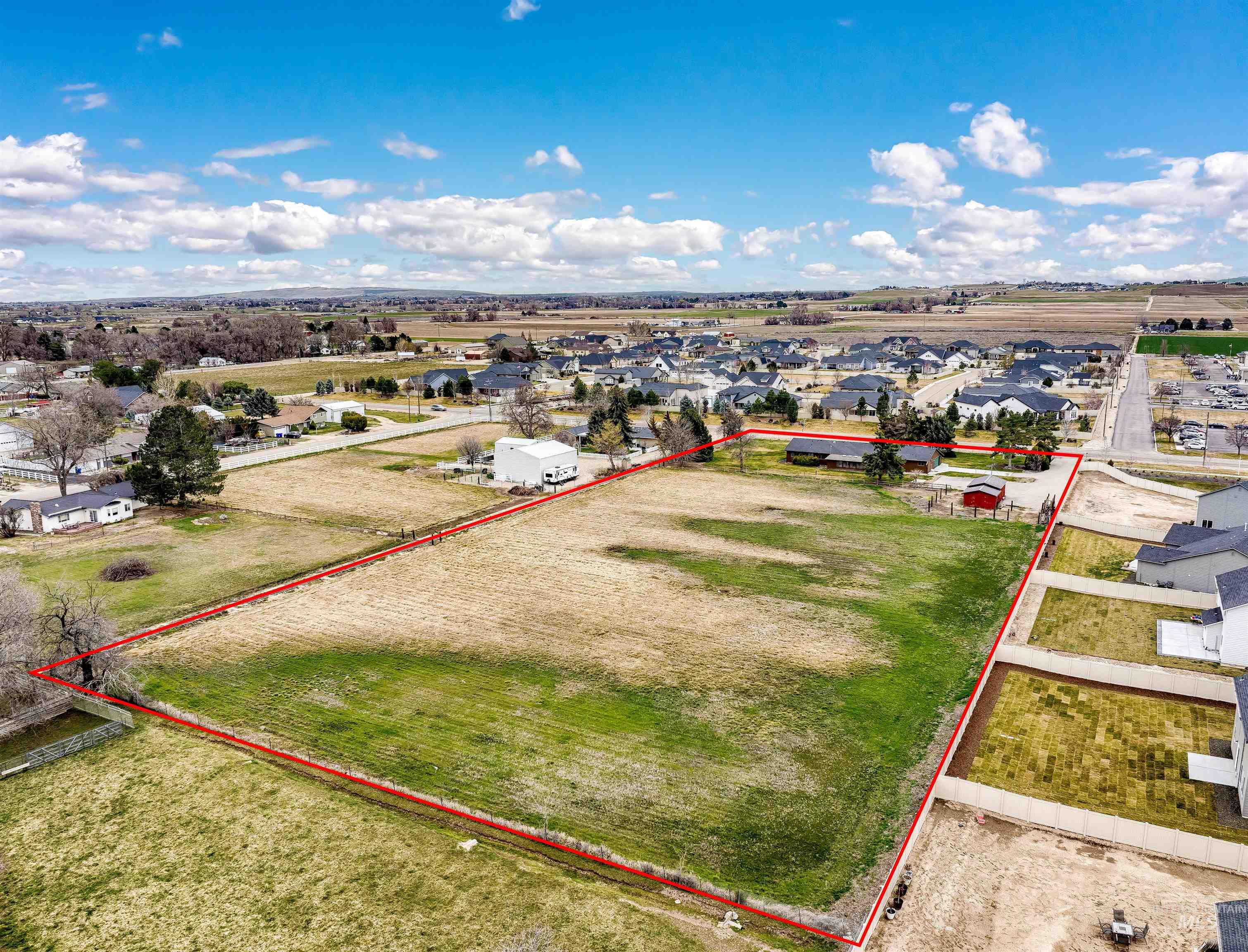 1124 E Lewis Ln, Nampa, Idaho 83686, 4 Bedrooms, 2.5 Bathrooms, Residential For Sale, Price $785,000, 98977957