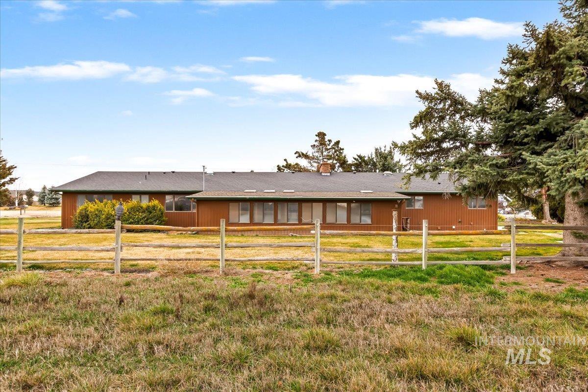 1124 E Lewis Ln, Nampa, Idaho 83686, 4 Bedrooms, 2.5 Bathrooms, Residential For Sale, Price $785,000, 98977957