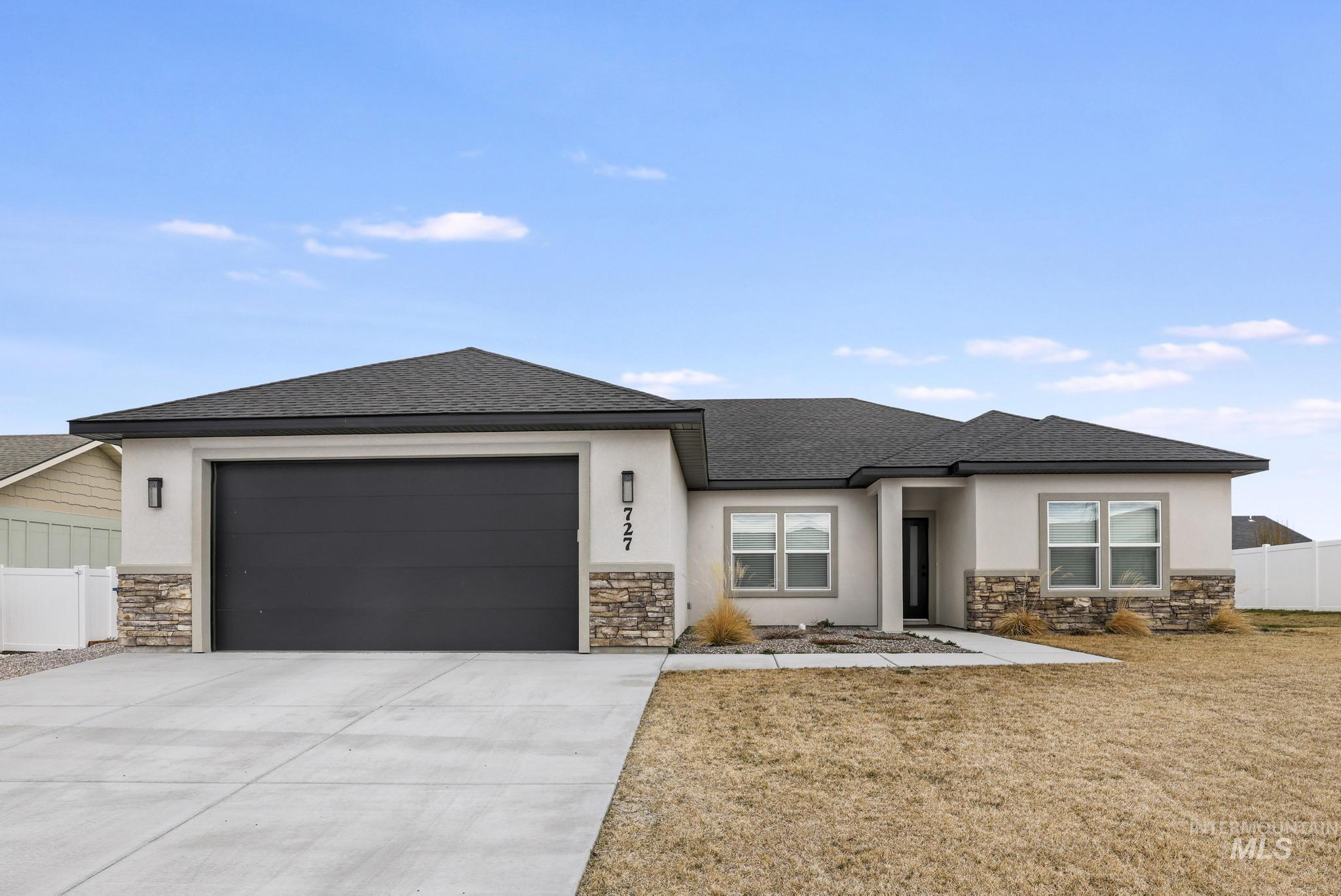 727 Satia Ln, Kimberly, Idaho 83341, 4 Bedrooms, 2 Bathrooms, Residential For Sale, Price $430,000,MLS 98977961