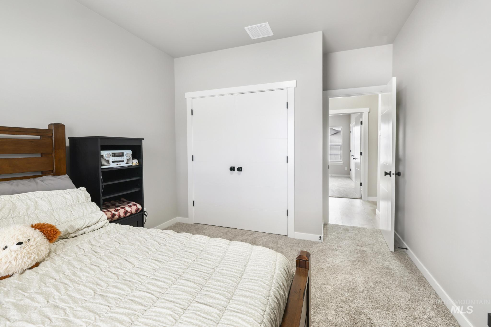 727 Satia Ln, Kimberly, Idaho 83341, 4 Bedrooms, 2 Bathrooms, Residential For Sale, Price $430,000,MLS 98977961