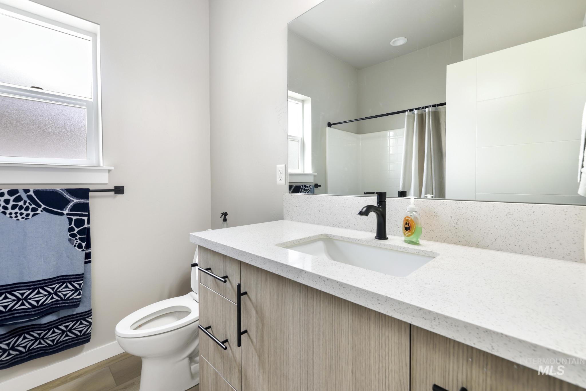 727 Satia Ln, Kimberly, Idaho 83341, 4 Bedrooms, 2 Bathrooms, Residential For Sale, Price $430,000,MLS 98977961