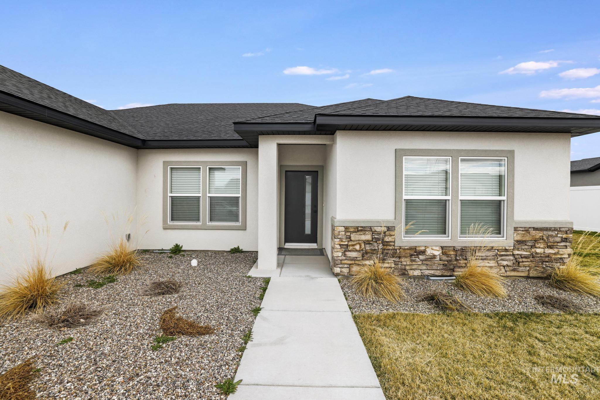 727 Satia Ln, Kimberly, Idaho 83341, 4 Bedrooms, 2 Bathrooms, Residential For Sale, Price $430,000,MLS 98977961