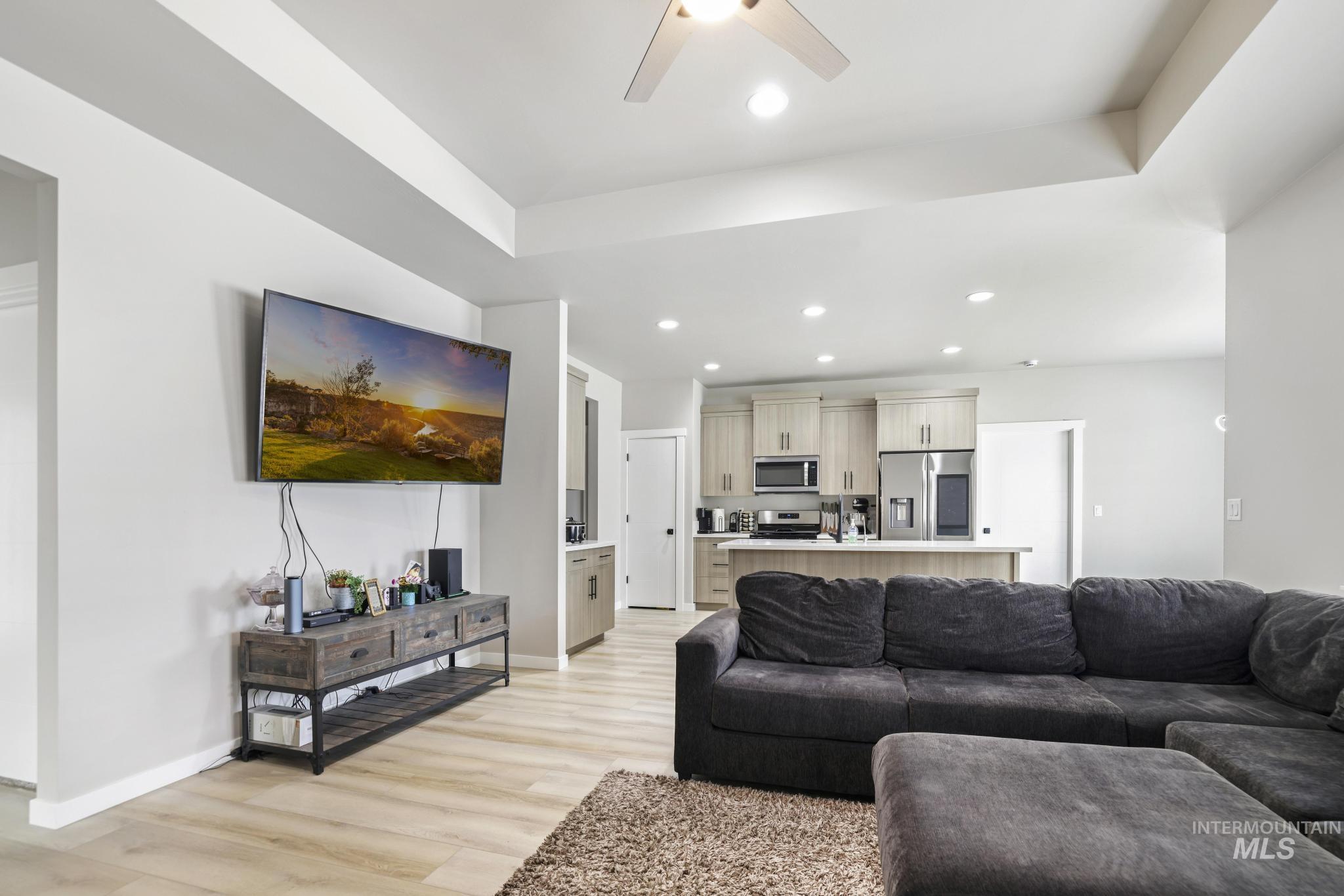 727 Satia Ln, Kimberly, Idaho 83341, 4 Bedrooms, 2 Bathrooms, Residential For Sale, Price $430,000,MLS 98977961