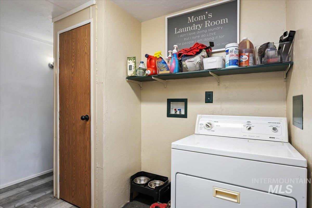 420 E Avenue C, Wendell, Idaho 83355, 4 Bedrooms, 2 Bathrooms, Residential For Sale, Price $284,500,MLS 98977962