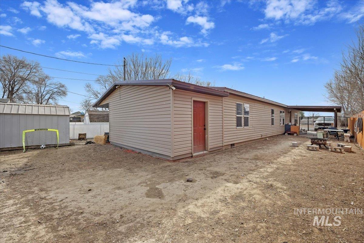 420 E Avenue C, Wendell, Idaho 83355, 4 Bedrooms, 2 Bathrooms, Residential For Sale, Price $284,500,MLS 98977962