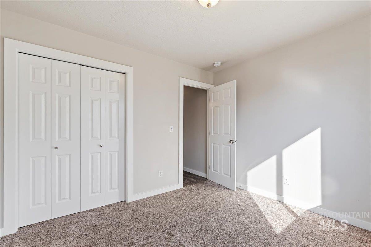 1700 S Camas, Nampa, Idaho 83686, 4 Bedrooms, 2 Bathrooms, Residential For Sale, Price $368,000,MLS 98977963