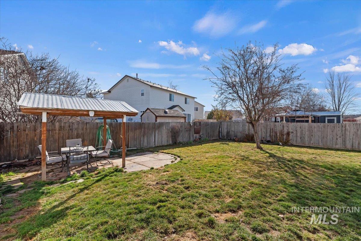 1700 S Camas, Nampa, Idaho 83686, 4 Bedrooms, 2 Bathrooms, Residential For Sale, Price $368,000,MLS 98977963