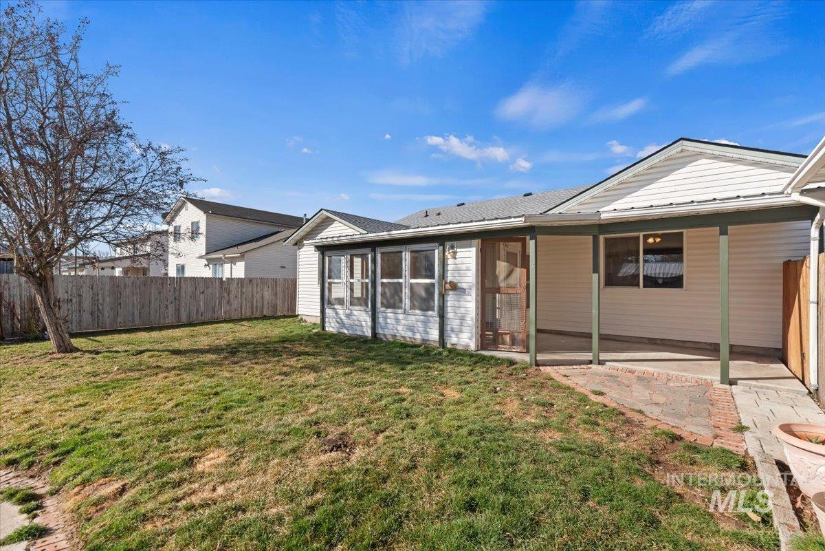 1700 S Camas, Nampa, Idaho 83686, 4 Bedrooms, 2 Bathrooms, Residential For Sale, Price $368,000,MLS 98977963