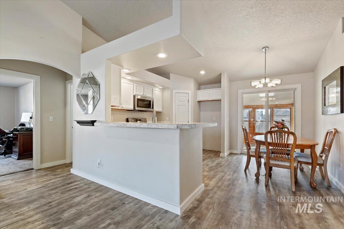 1700 S Camas, Nampa, Idaho 83686, 4 Bedrooms, 2 Bathrooms, Residential For Sale, Price $368,000,MLS 98977963