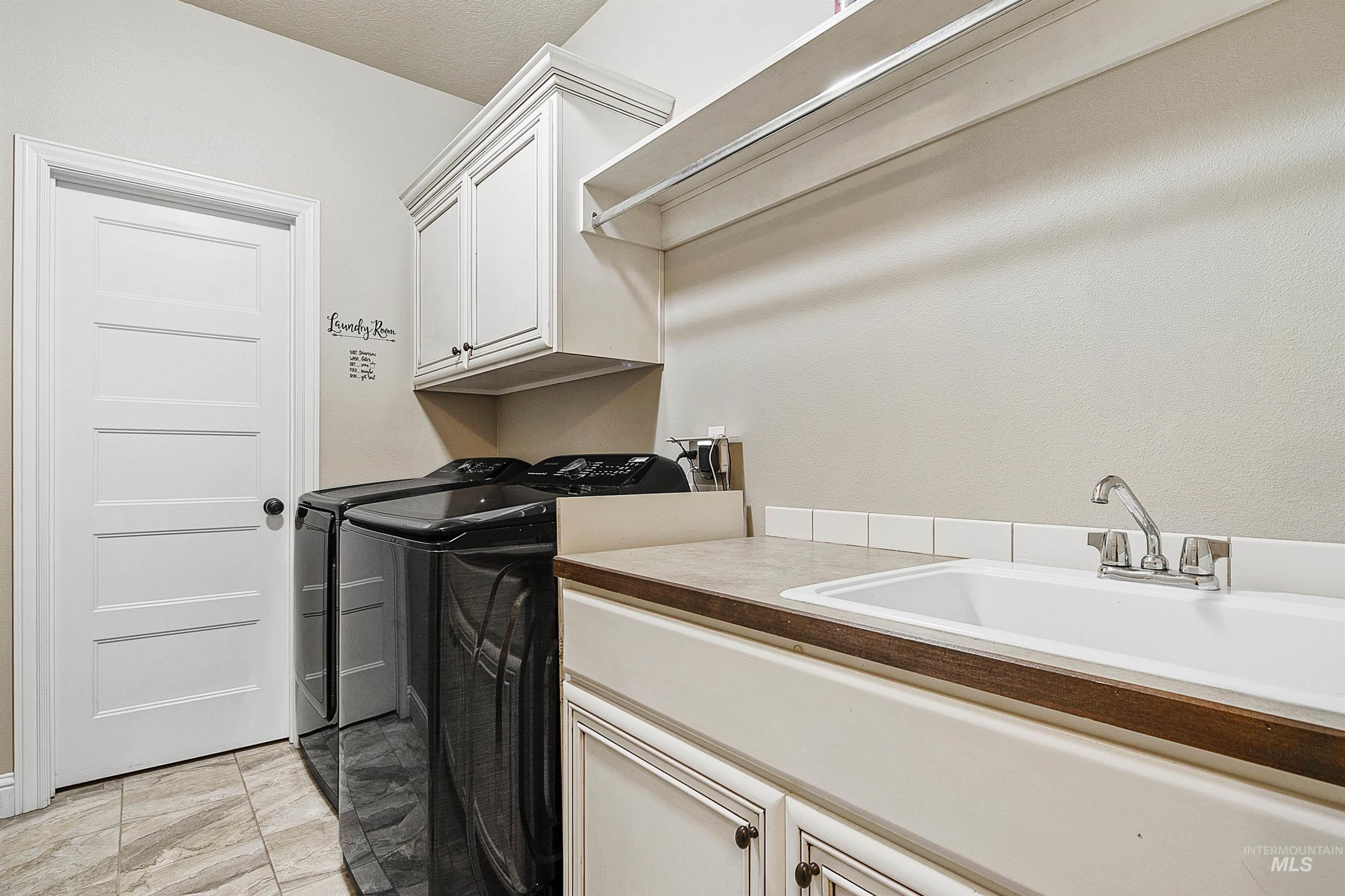 489 W Dreyfuss St, Meridian, Idaho 83646, 4 Bedrooms, 3 Bathrooms, Residential For Sale, Price $729,700,MLS 98977965