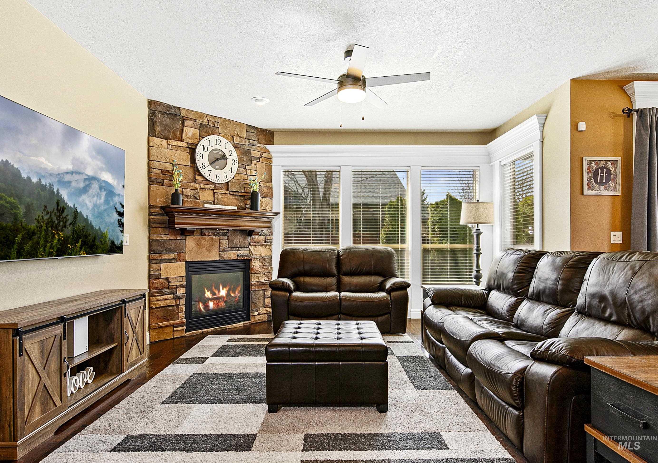 489 W Dreyfuss St, Meridian, Idaho 83646, 4 Bedrooms, 3 Bathrooms, Residential For Sale, Price $729,700,MLS 98977965