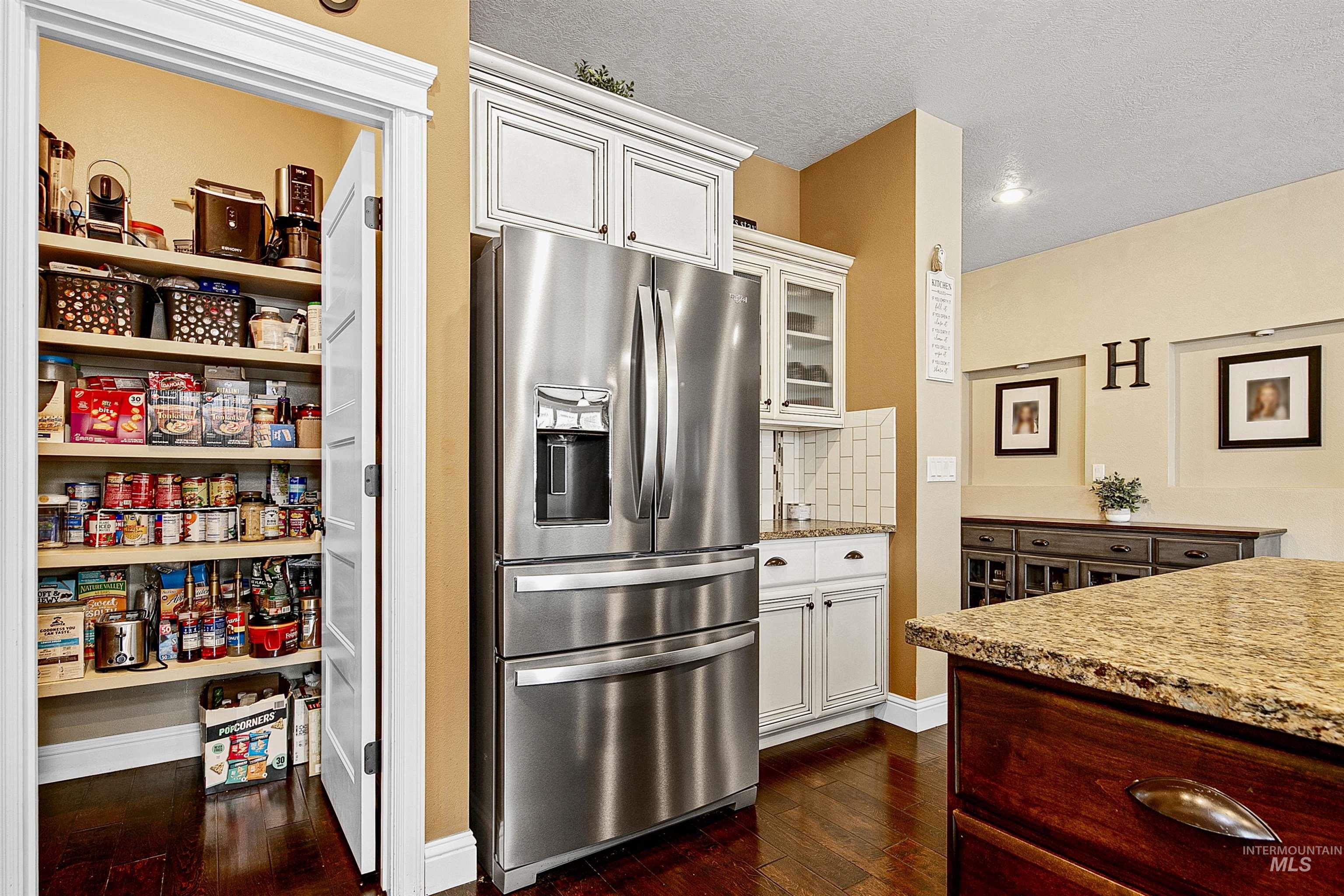 489 W Dreyfuss St, Meridian, Idaho 83646, 4 Bedrooms, 3 Bathrooms, Residential For Sale, Price $729,700,MLS 98977965