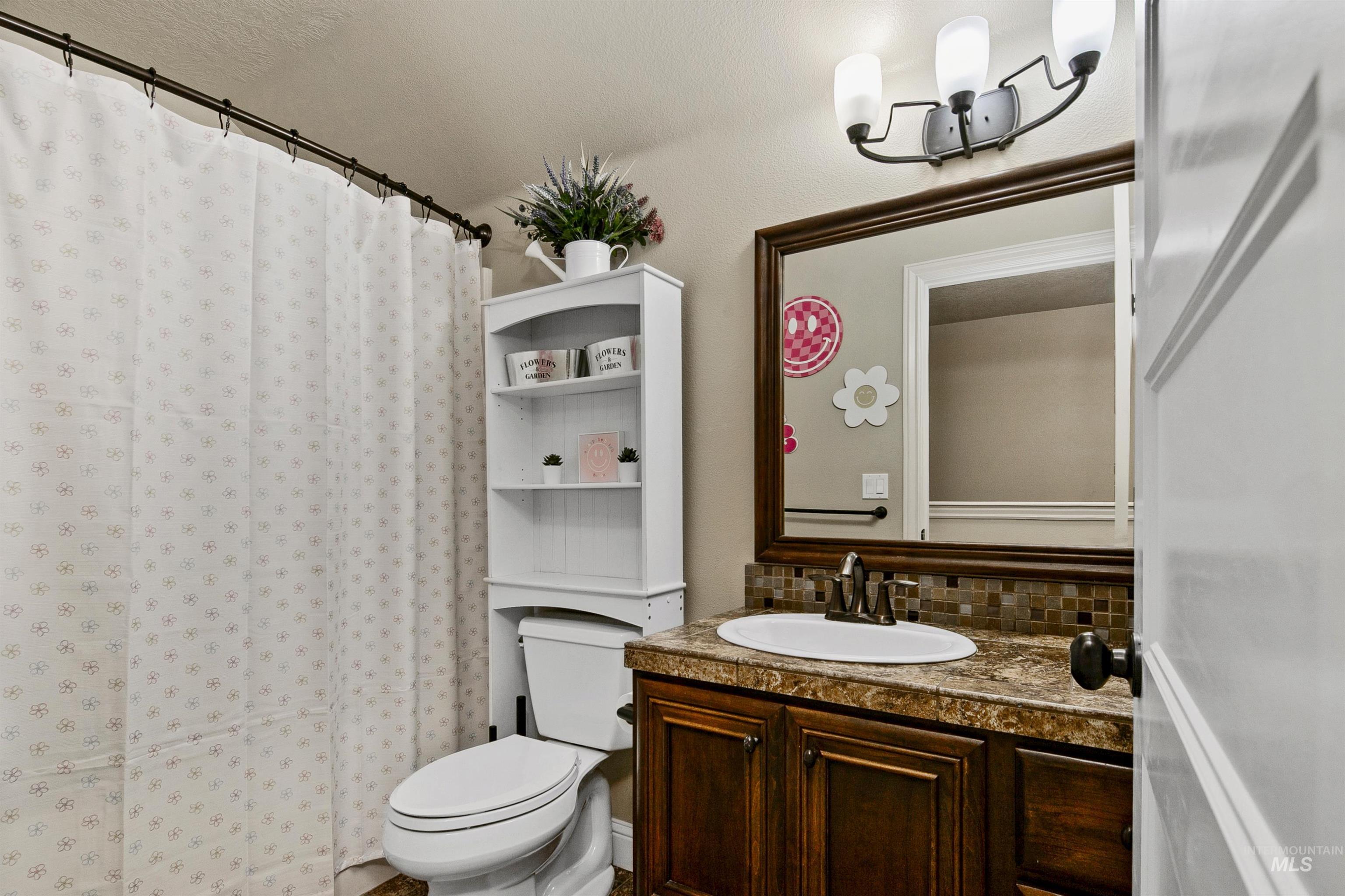 489 W Dreyfuss St, Meridian, Idaho 83646, 4 Bedrooms, 3 Bathrooms, Residential For Sale, Price $729,700,MLS 98977965