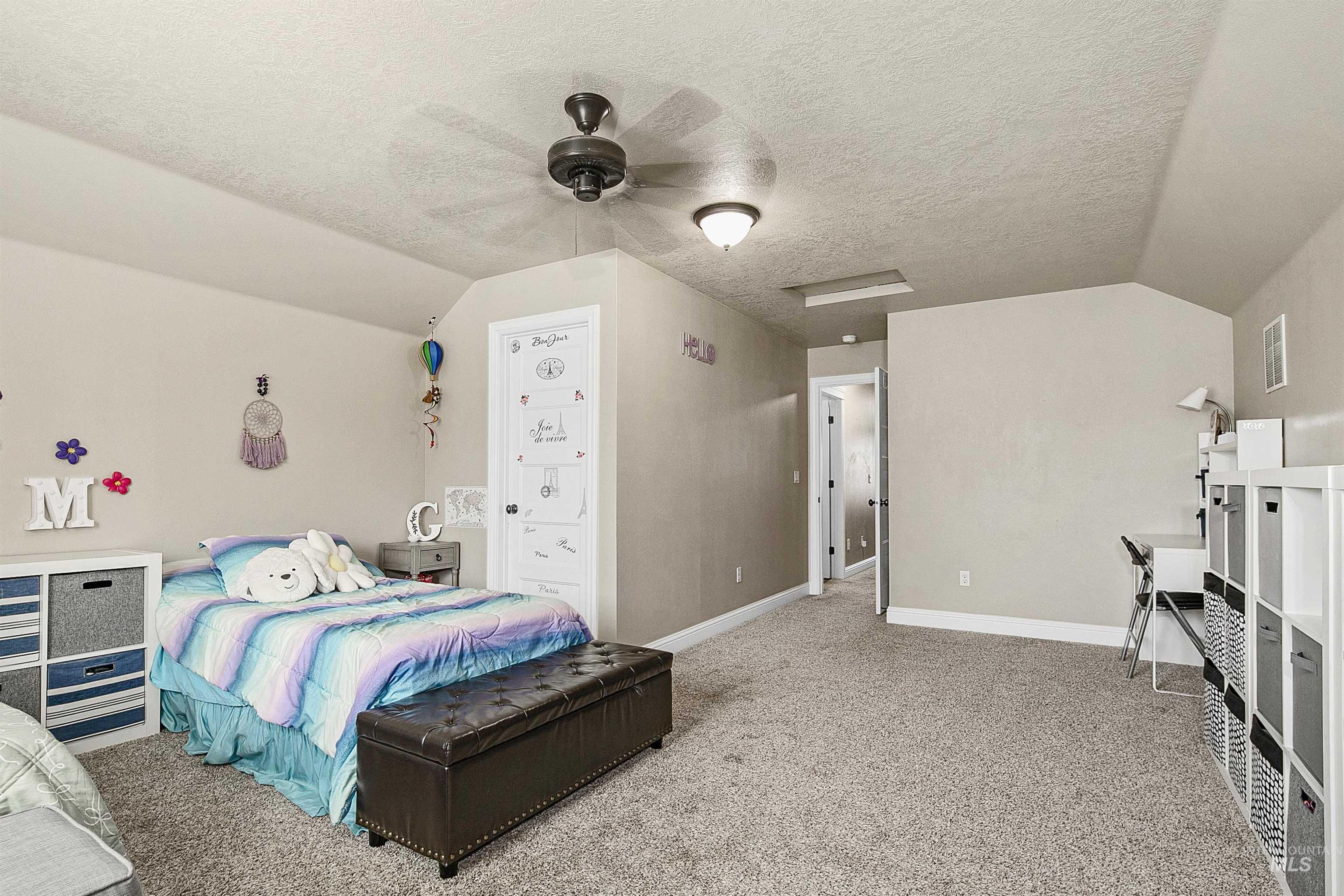 489 W Dreyfuss St, Meridian, Idaho 83646, 4 Bedrooms, 3 Bathrooms, Residential For Sale, Price $729,700,MLS 98977965