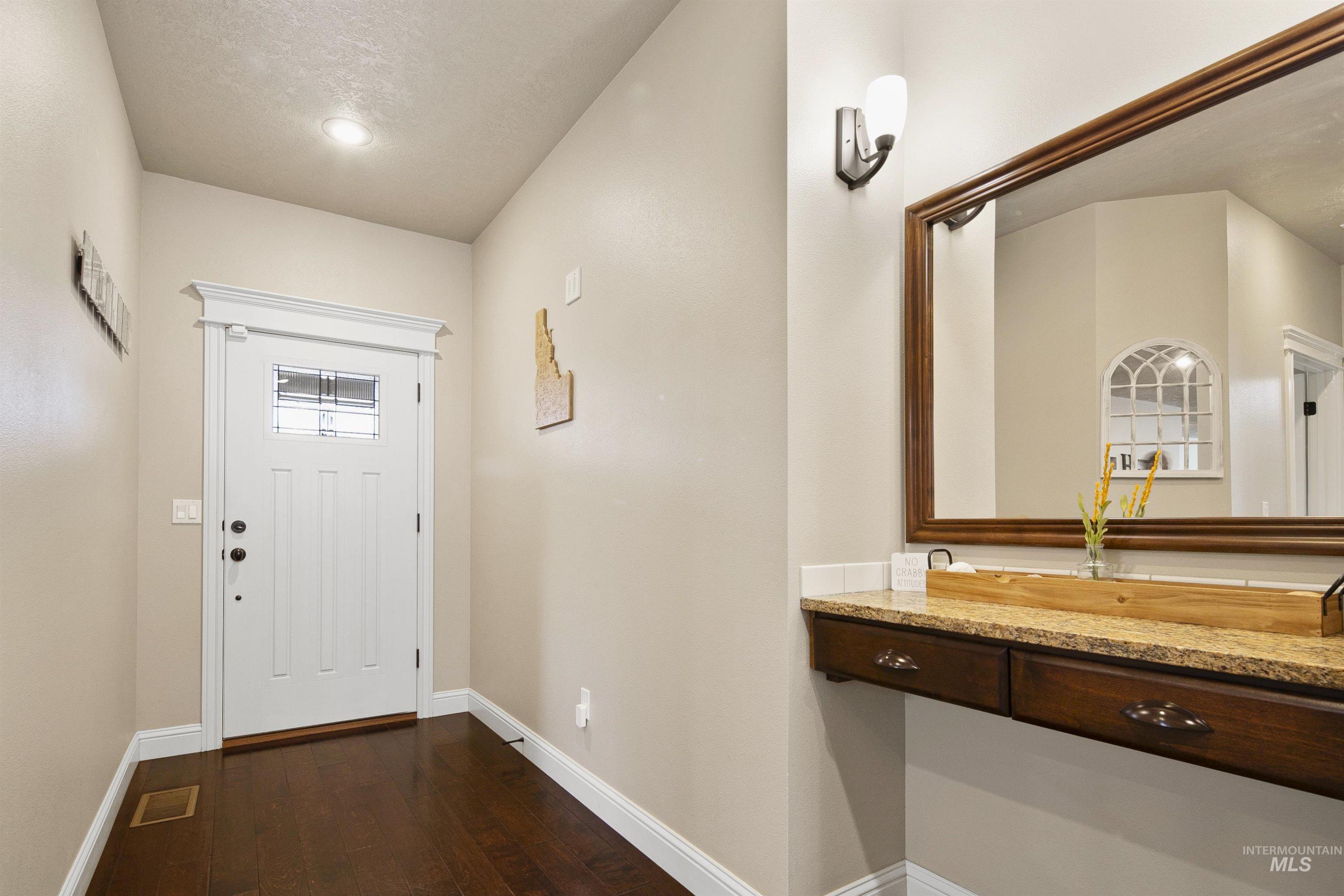 489 W Dreyfuss St, Meridian, Idaho 83646, 4 Bedrooms, 3 Bathrooms, Residential For Sale, Price $729,700,MLS 98977965