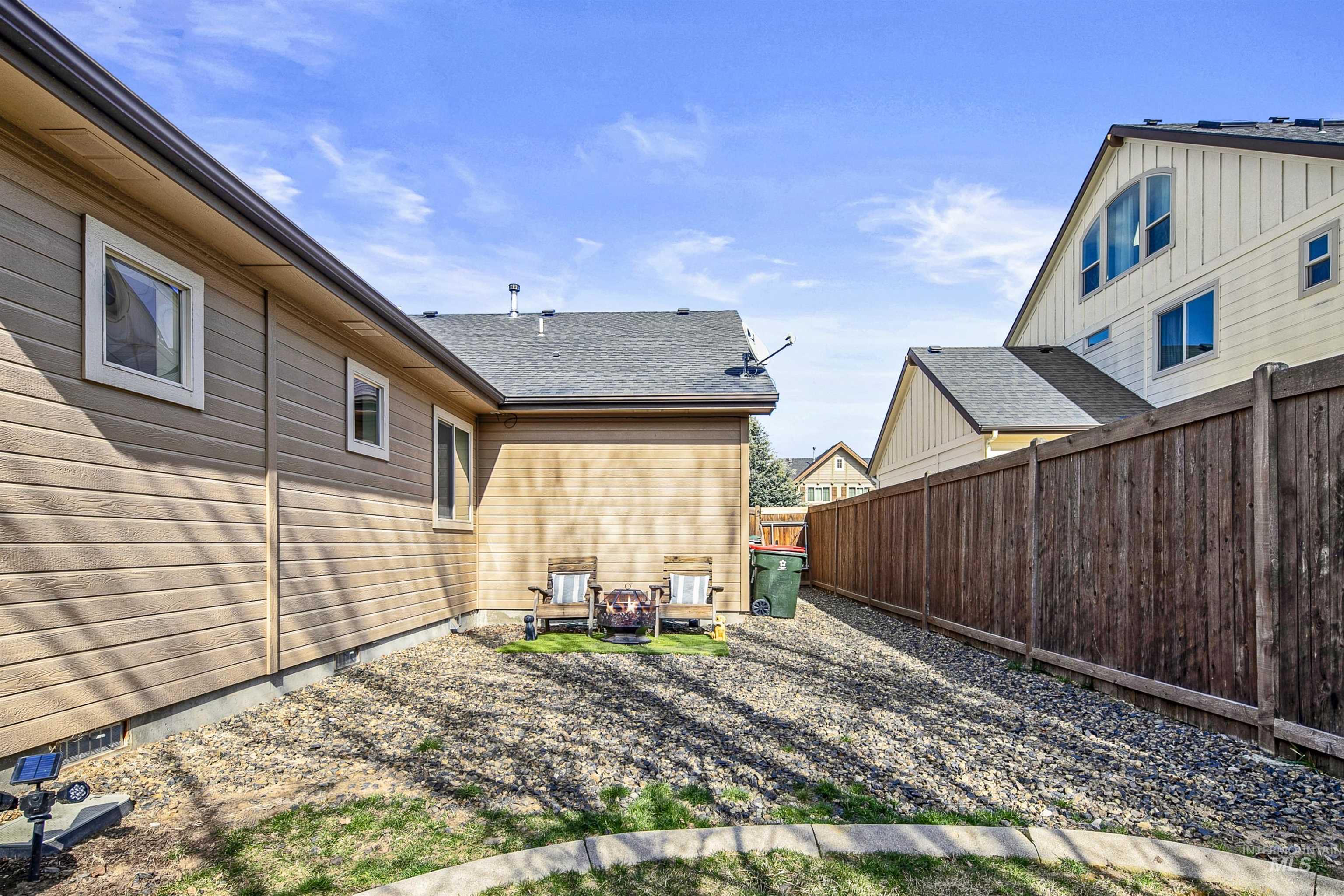 489 W Dreyfuss St, Meridian, Idaho 83646, 4 Bedrooms, 3 Bathrooms, Residential For Sale, Price $729,700,MLS 98977965