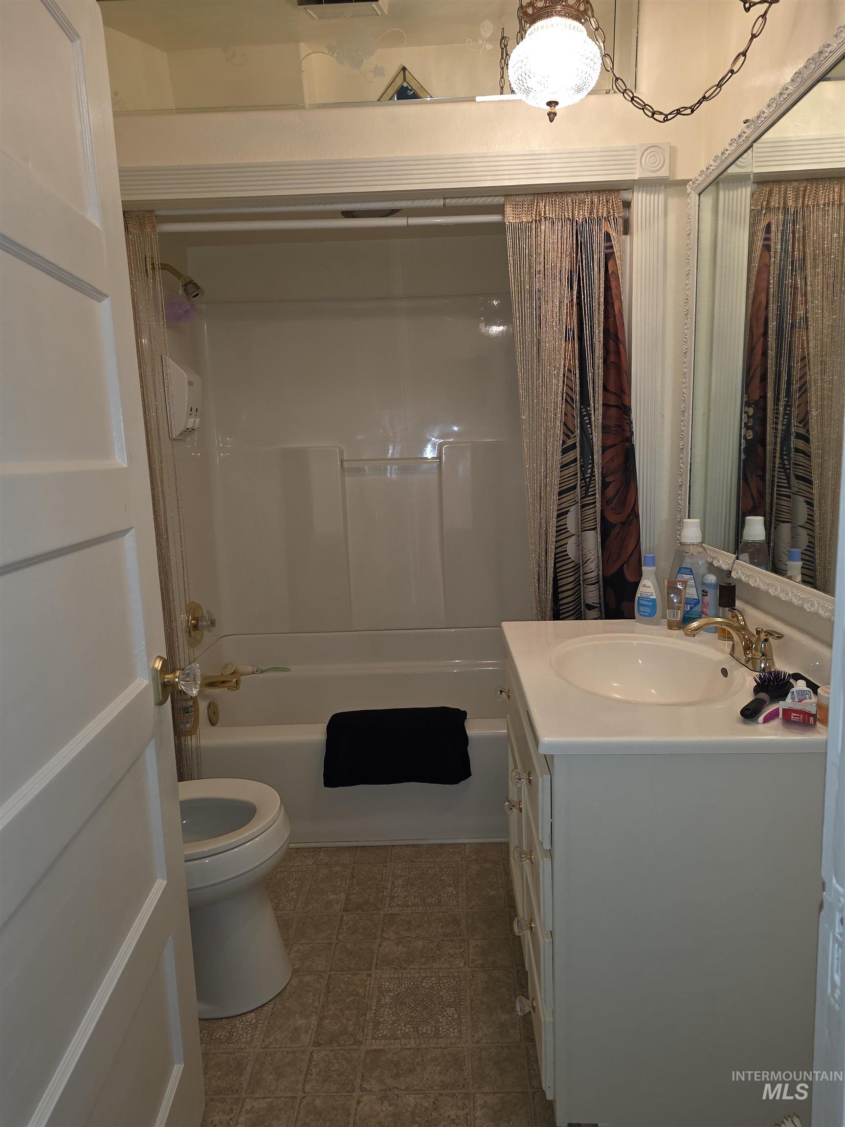 703 Johnson Avenue, Orofino, Idaho 83544, 4 Bedrooms, 2 Bathrooms, Residential For Sale, Price $374,000,MLS 98977966