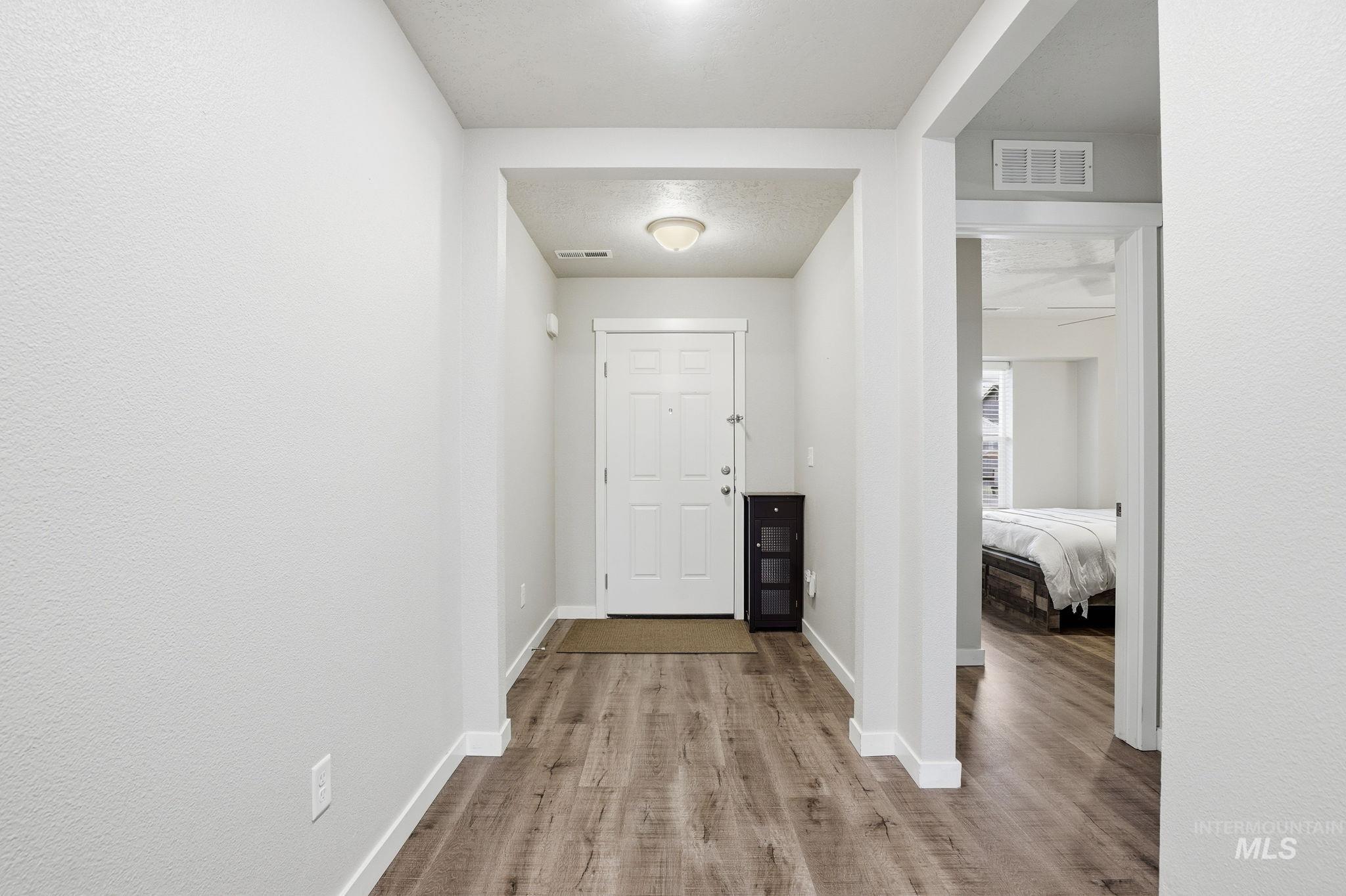 19349 Kiowa Creek Way, Caldwell, Idaho 83605, 3 Bedrooms, 2 Bathrooms, Residential For Sale, Price $423,000,MLS 98977967