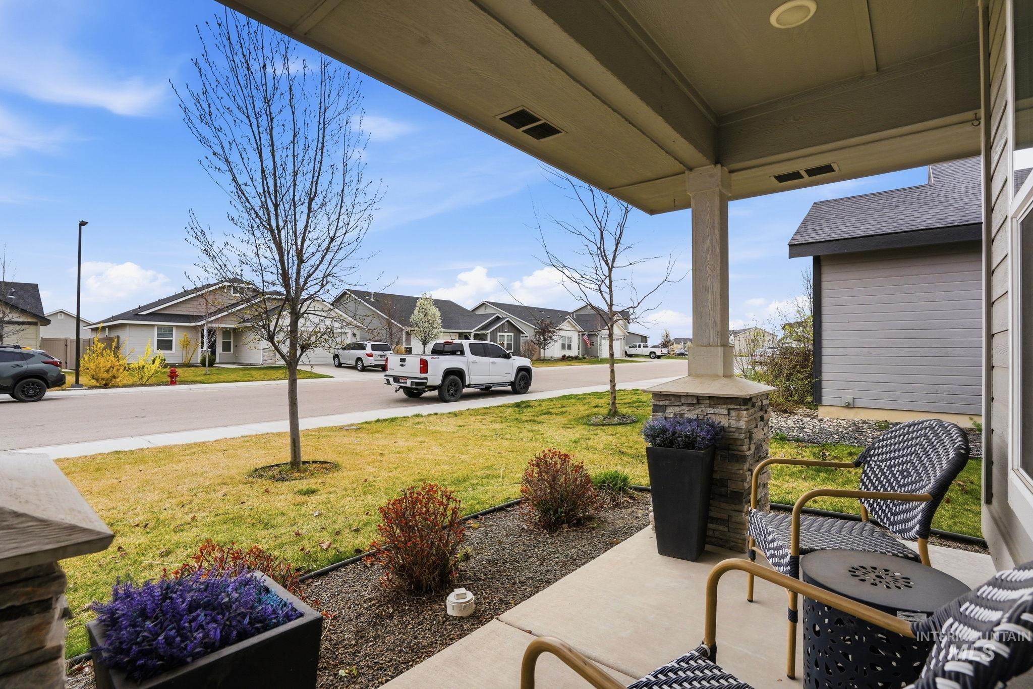 19349 Kiowa Creek Way, Caldwell, Idaho 83605, 3 Bedrooms, 2 Bathrooms, Residential For Sale, Price $423,000,MLS 98977967