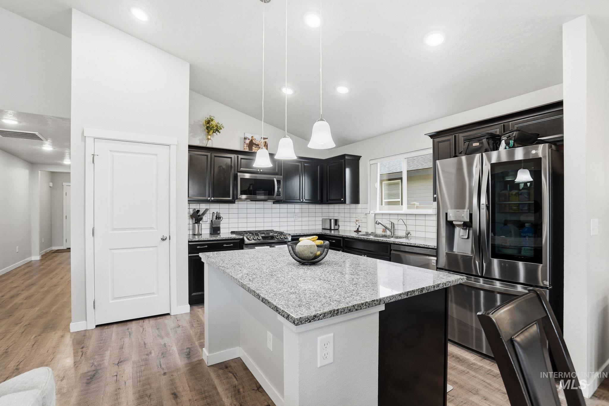 19349 Kiowa Creek Way, Caldwell, Idaho 83605, 3 Bedrooms, 2 Bathrooms, Residential For Sale, Price $423,000,MLS 98977967