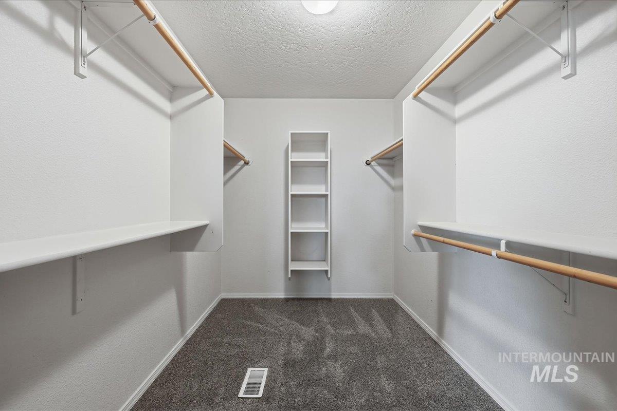 16023 N Saint Helens Dr, Nampa, Idaho 83651, 5 Bedrooms, 2.5 Bathrooms, Residential For Sale, Price $440,000,MLS 98977968