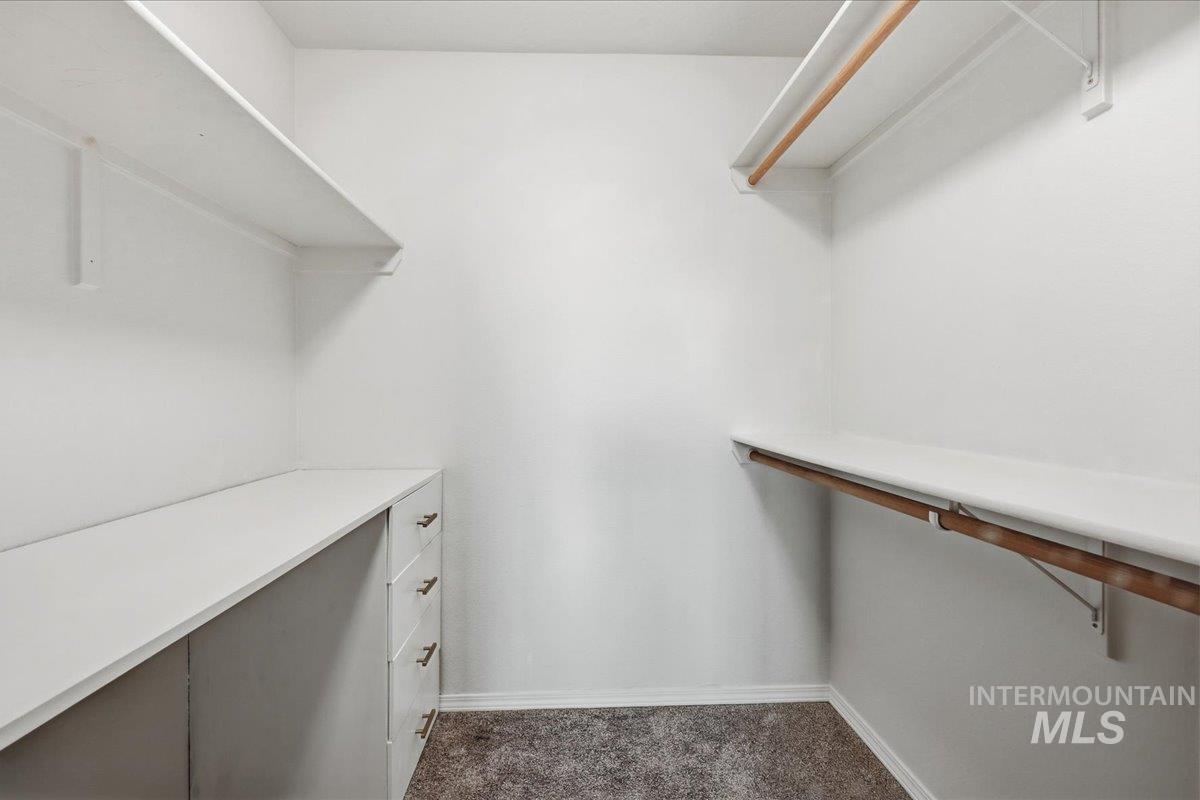 16023 N Saint Helens Dr, Nampa, Idaho 83651, 5 Bedrooms, 2.5 Bathrooms, Residential For Sale, Price $440,000,MLS 98977968