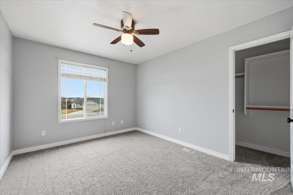 16023 N Saint Helens Dr, Nampa, Idaho 83651, 5 Bedrooms, 2.5 Bathrooms, Residential For Sale, Price $440,000,MLS 98977968