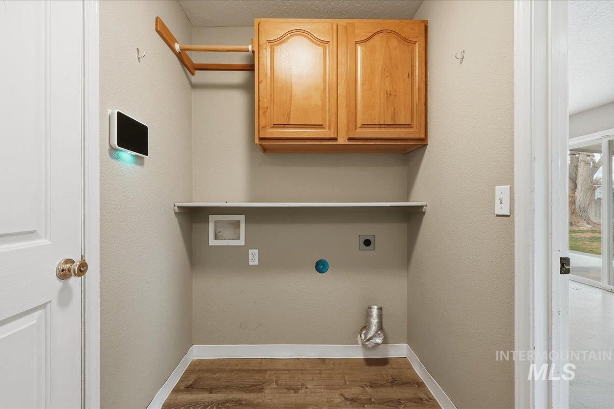 16023 N Saint Helens Dr, Nampa, Idaho 83651, 5 Bedrooms, 2.5 Bathrooms, Residential For Sale, Price $440,000,MLS 98977968