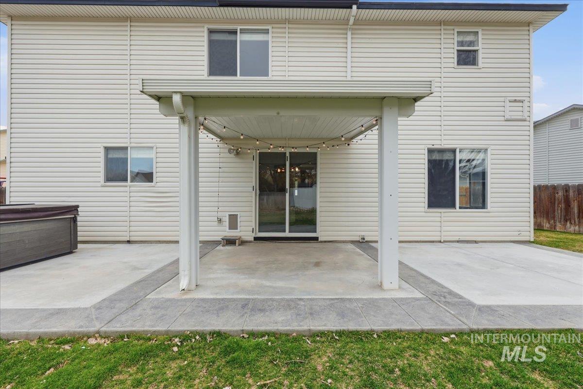 16023 N Saint Helens Dr, Nampa, Idaho 83651, 5 Bedrooms, 2.5 Bathrooms, Residential For Sale, Price $440,000,MLS 98977968