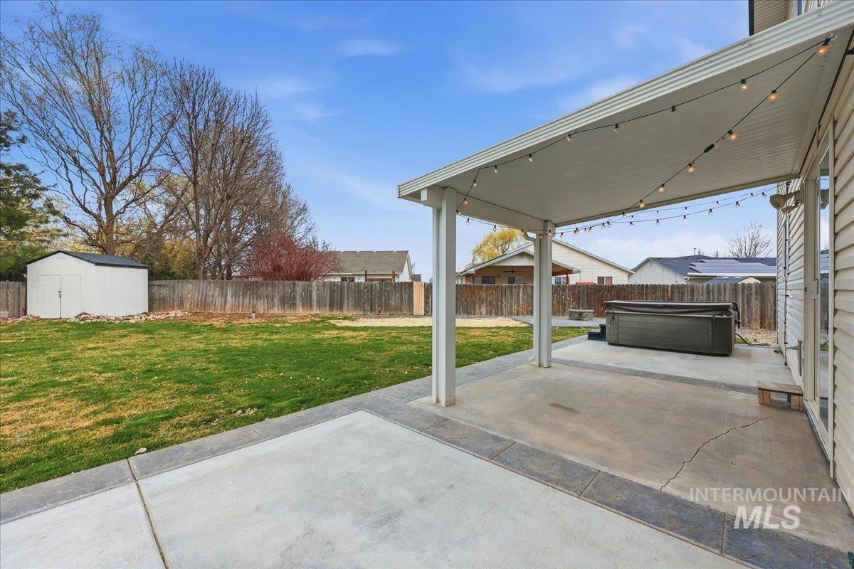 16023 N Saint Helens Dr, Nampa, Idaho 83651, 5 Bedrooms, 2.5 Bathrooms, Residential For Sale, Price $440,000,MLS 98977968