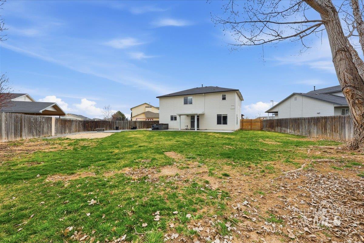 16023 N Saint Helens Dr, Nampa, Idaho 83651, 5 Bedrooms, 2.5 Bathrooms, Residential For Sale, Price $440,000,MLS 98977968