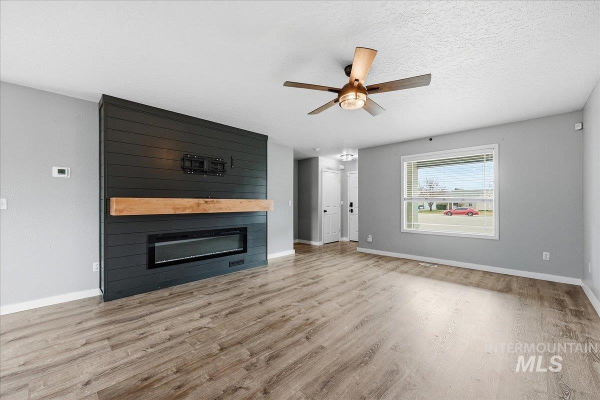 16023 N Saint Helens Dr, Nampa, Idaho 83651, 5 Bedrooms, 2.5 Bathrooms, Residential For Sale, Price $440,000,MLS 98977968