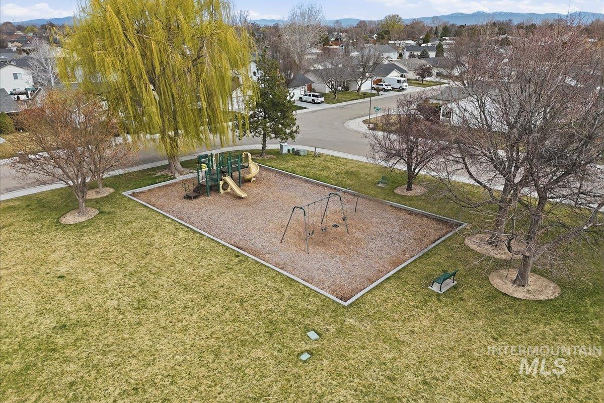 16023 N Saint Helens Dr, Nampa, Idaho 83651, 5 Bedrooms, 2.5 Bathrooms, Residential For Sale, Price $440,000,MLS 98977968