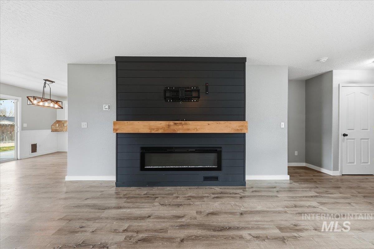 16023 N Saint Helens Dr, Nampa, Idaho 83651, 5 Bedrooms, 2.5 Bathrooms, Residential For Sale, Price $440,000,MLS 98977968