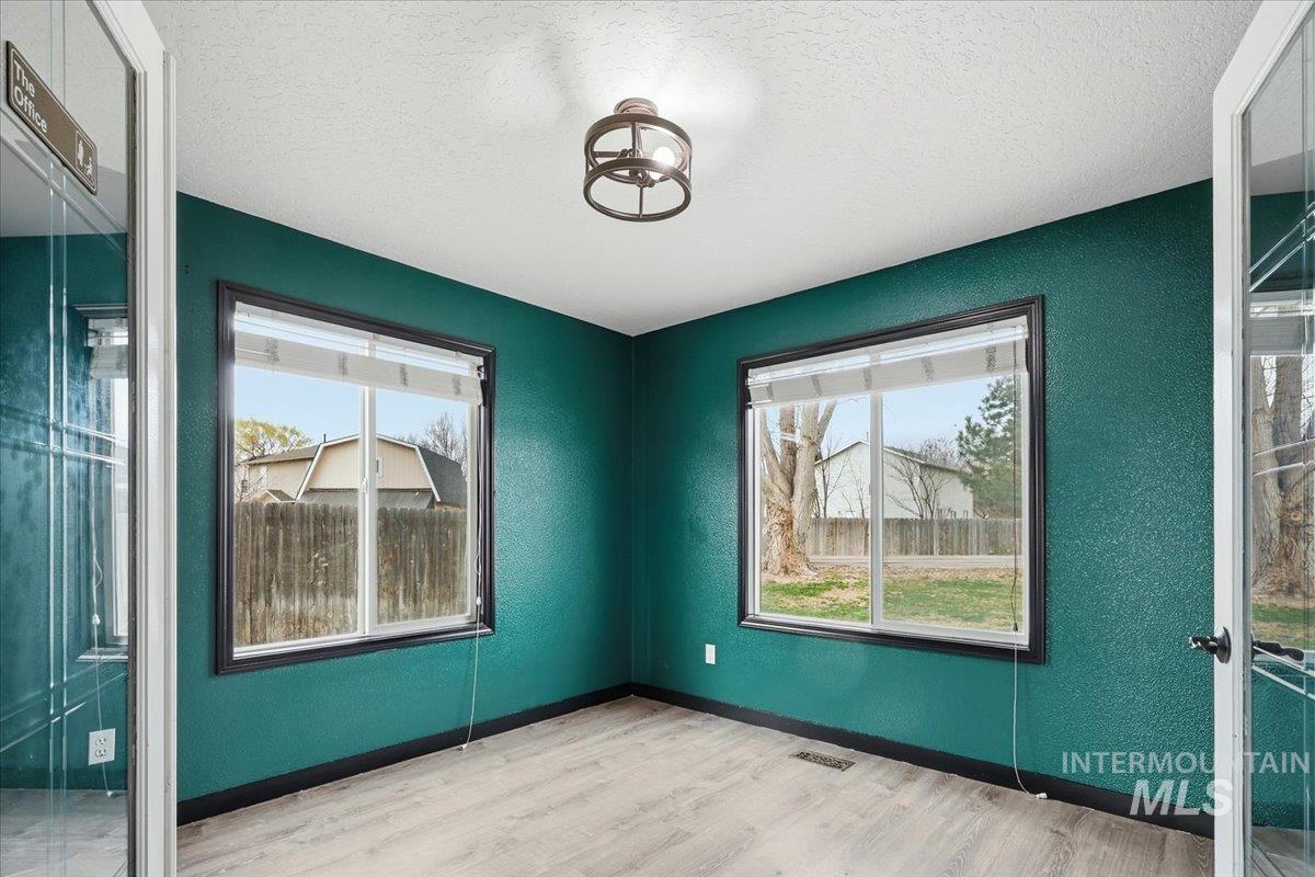 16023 N Saint Helens Dr, Nampa, Idaho 83651, 5 Bedrooms, 2.5 Bathrooms, Residential For Sale, Price $440,000,MLS 98977968