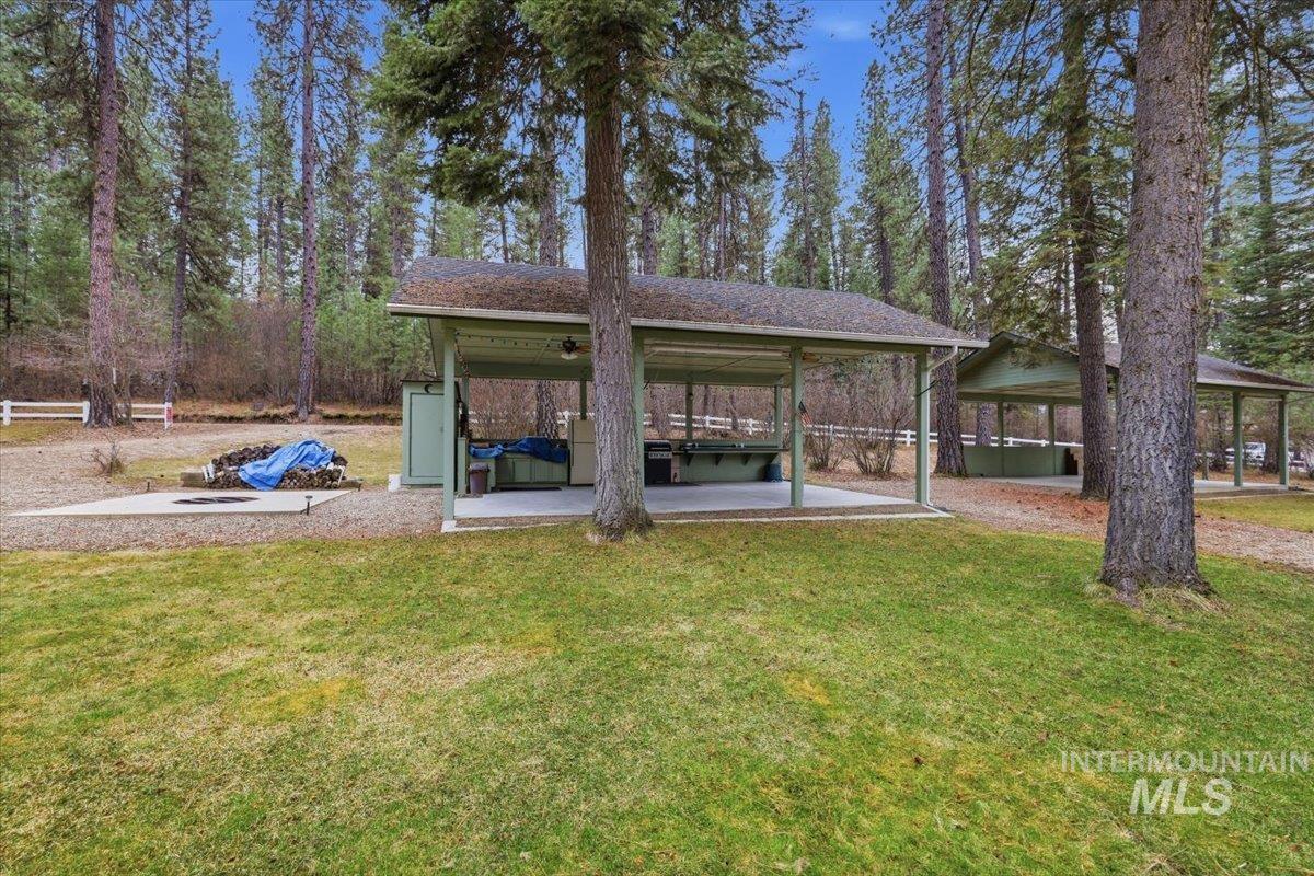 115 Bunch Dr., Garden Valley, Idaho 83622, 3 Bedrooms, 2.5 Bathrooms, Residential For Sale, Price $775,000,MLS 98977970