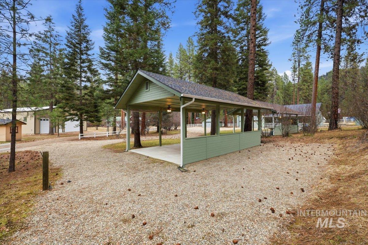 115 Bunch Dr., Garden Valley, Idaho 83622, 3 Bedrooms, 2.5 Bathrooms, Residential For Sale, Price $775,000,MLS 98977970