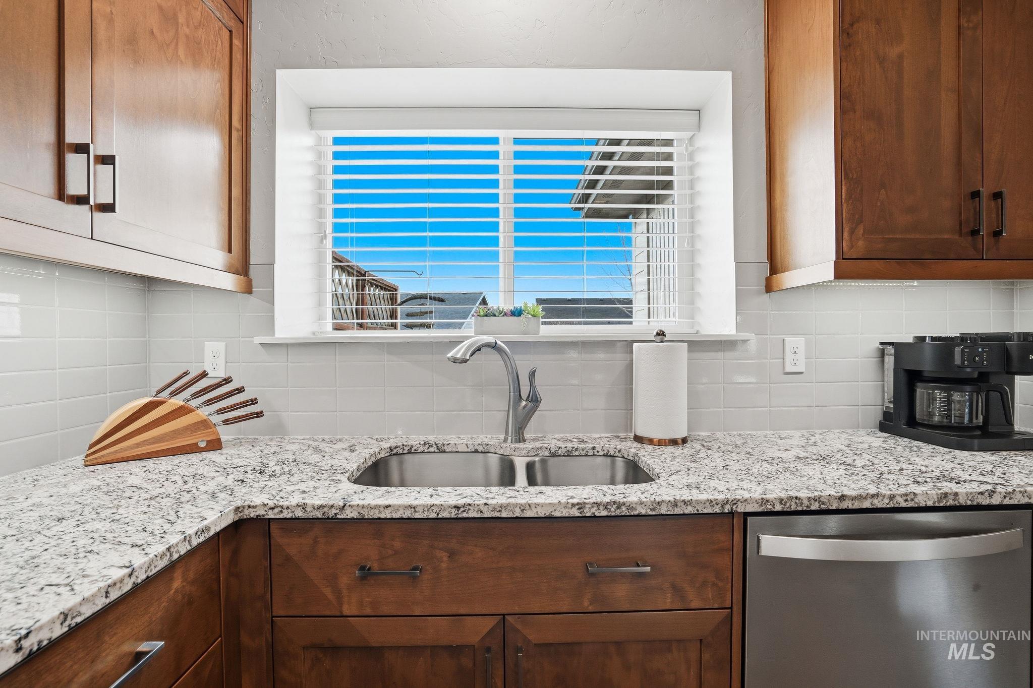 1229 W Elias, Meridian, Idaho 83642, 3 Bedrooms, 2 Bathrooms, Residential For Sale, Price $579,900,MLS 98977971