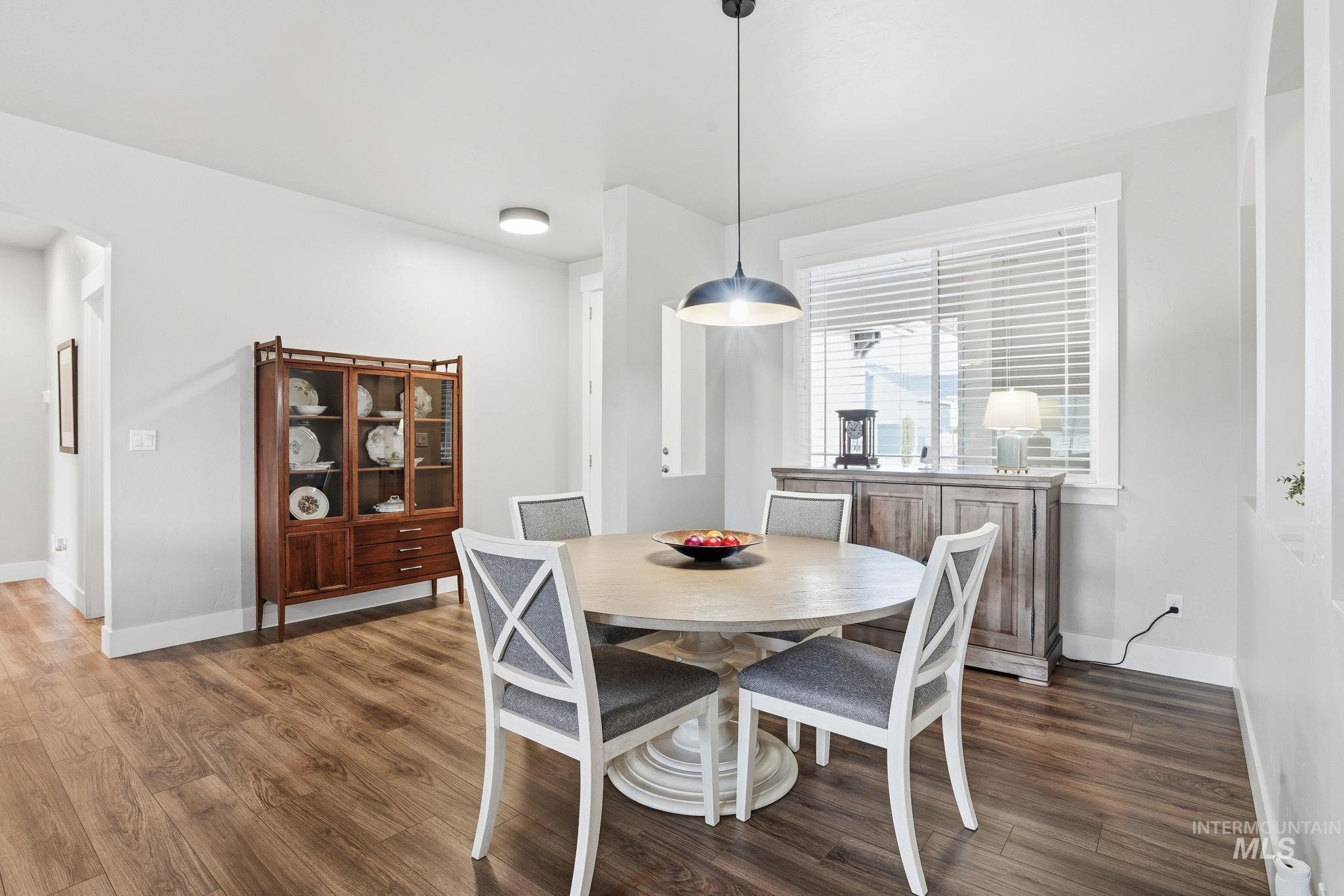 1229 W Elias, Meridian, Idaho 83642, 3 Bedrooms, 2 Bathrooms, Residential For Sale, Price $579,900,MLS 98977971