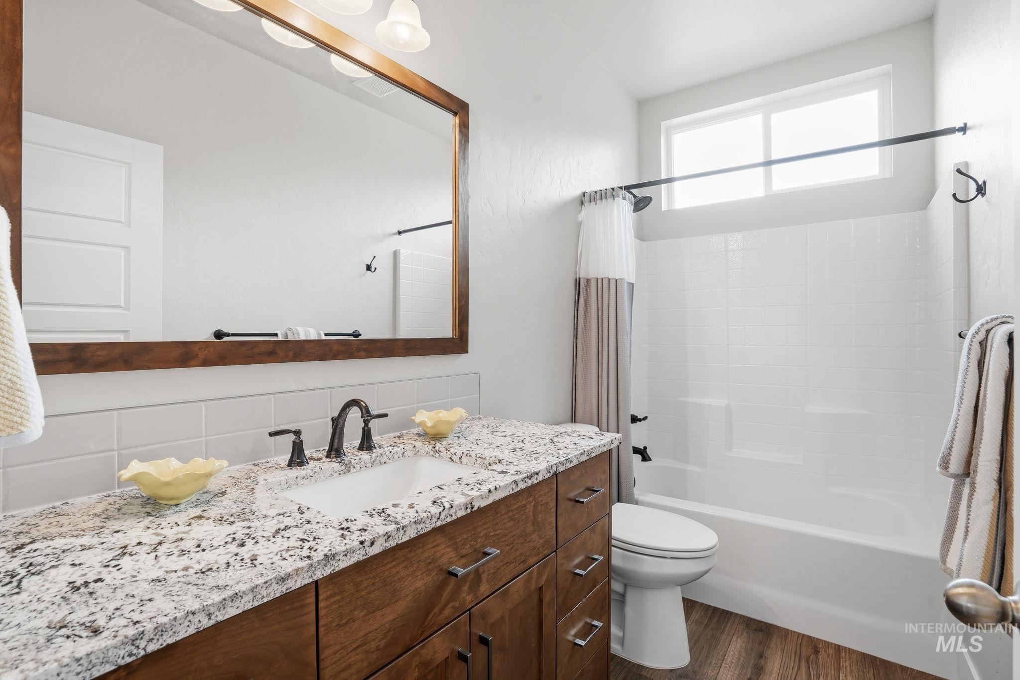 1229 W Elias, Meridian, Idaho 83642, 3 Bedrooms, 2 Bathrooms, Residential For Sale, Price $579,900,MLS 98977971