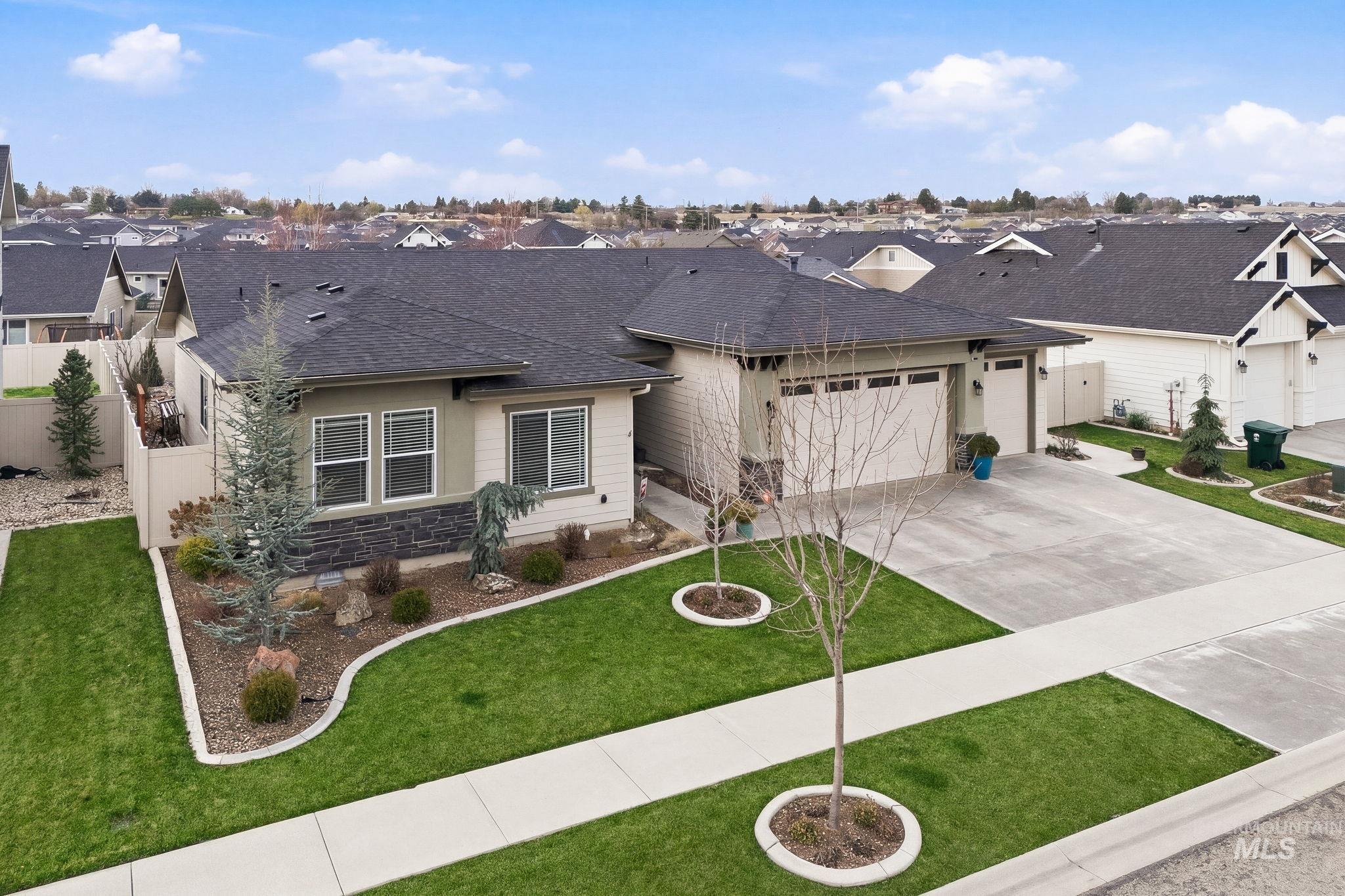 1229 W Elias, Meridian, Idaho 83642, 3 Bedrooms, 2 Bathrooms, Residential For Sale, Price $579,900,MLS 98977971