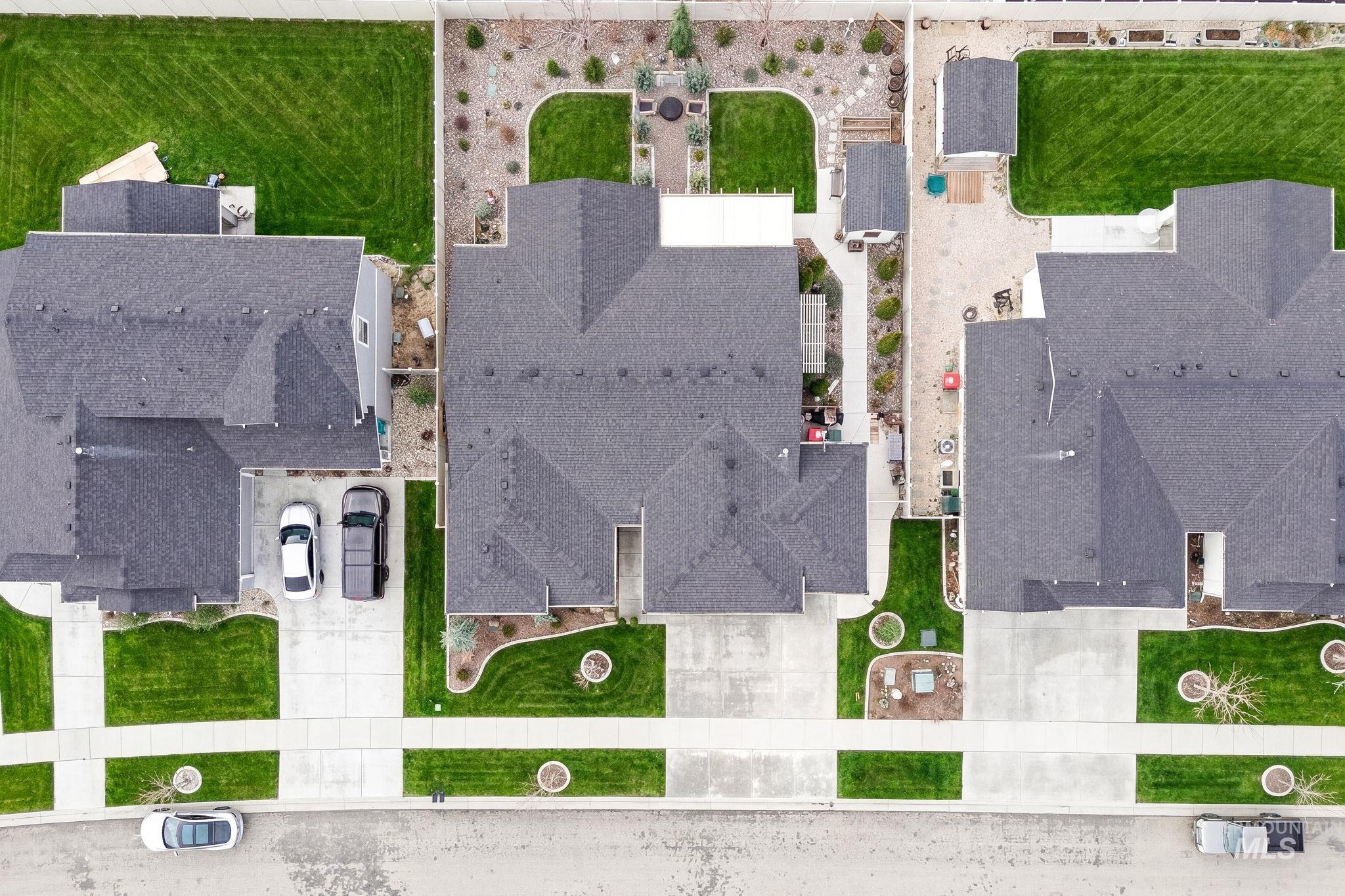 1229 W Elias, Meridian, Idaho 83642, 3 Bedrooms, 2 Bathrooms, Residential For Sale, Price $579,900,MLS 98977971