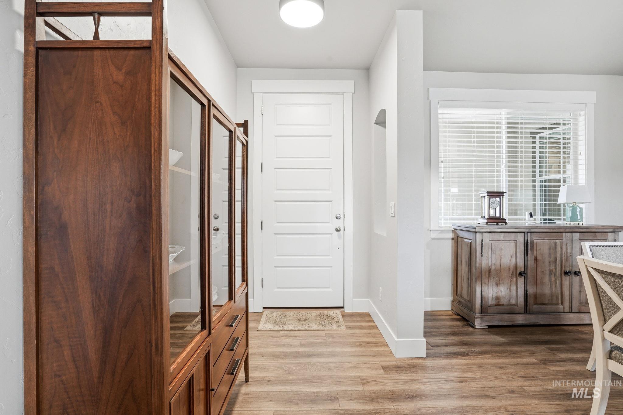 1229 W Elias, Meridian, Idaho 83642, 3 Bedrooms, 2 Bathrooms, Residential For Sale, Price $579,900,MLS 98977971