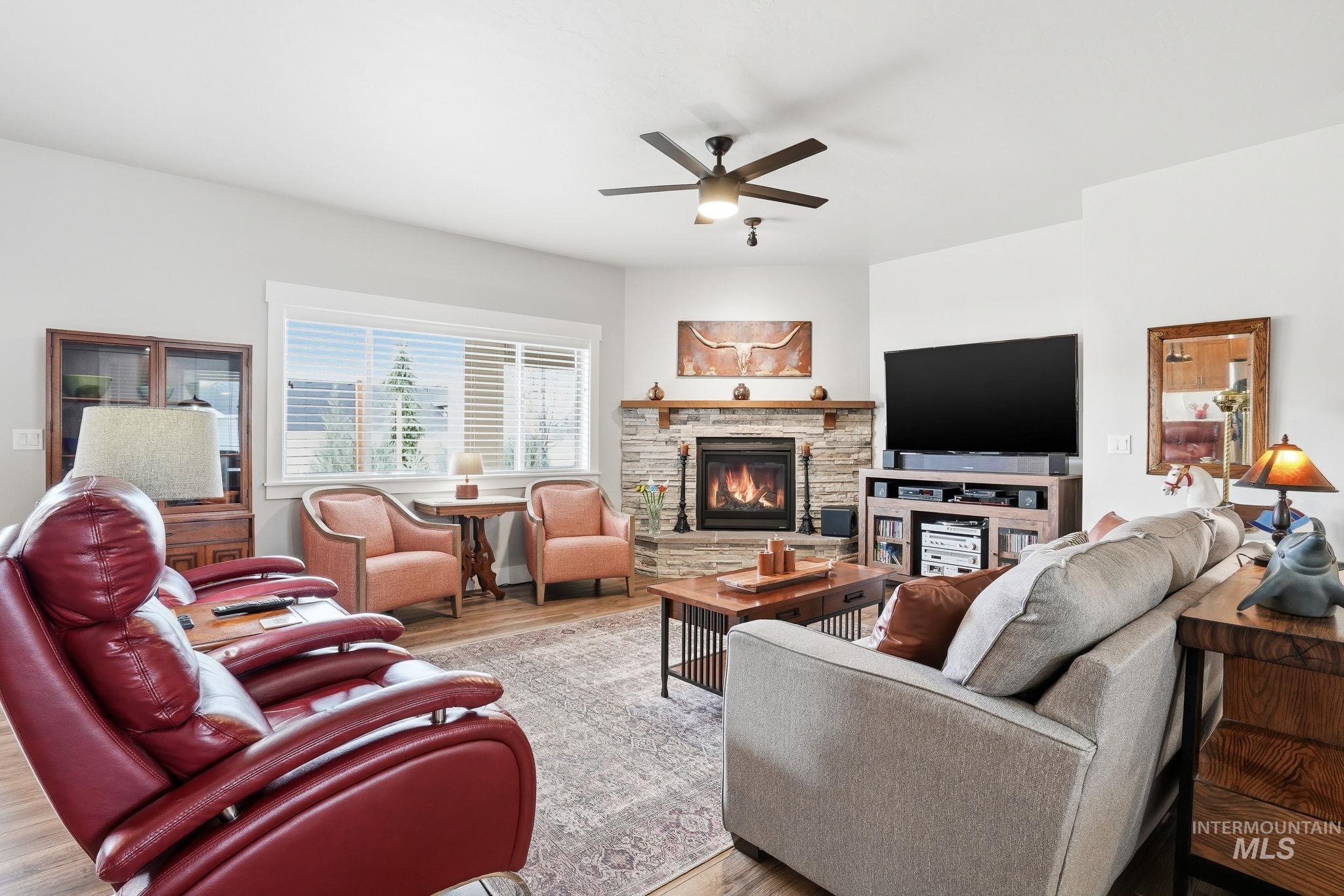 1229 W Elias, Meridian, Idaho 83642, 3 Bedrooms, 2 Bathrooms, Residential For Sale, Price $579,900,MLS 98977971