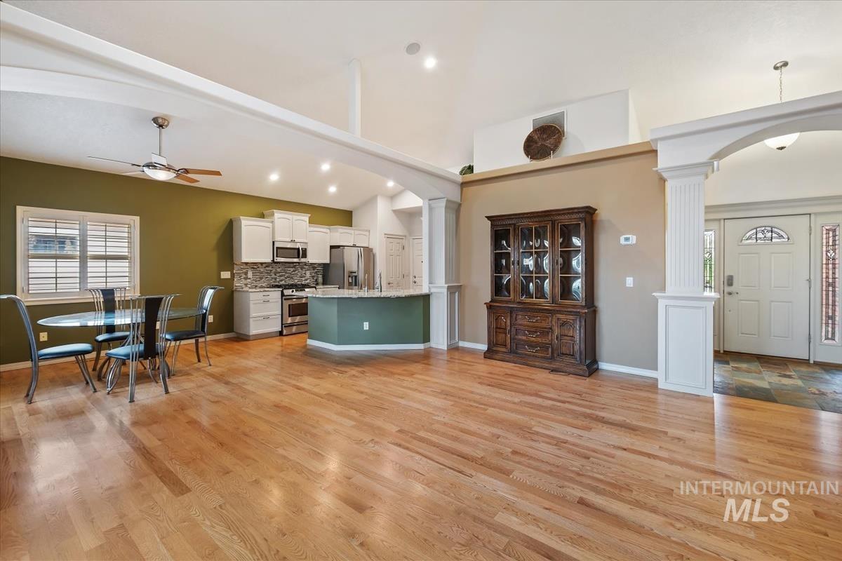 6980 E Greens Dr, Nampa, Idaho 83687, 2 Bedrooms, 2 Bathrooms, Residential For Sale, Price $396,000,MLS 98977972