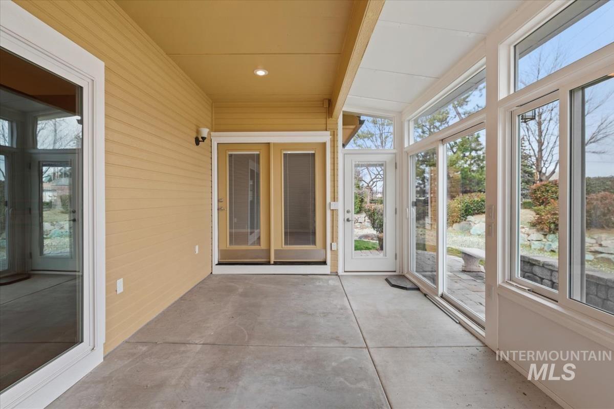 6980 E Greens Dr, Nampa, Idaho 83687, 2 Bedrooms, 2 Bathrooms, Residential For Sale, Price $396,000,MLS 98977972