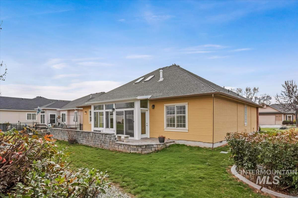 6980 E Greens Dr, Nampa, Idaho 83687, 2 Bedrooms, 2 Bathrooms, Residential For Sale, Price $396,000,MLS 98977972